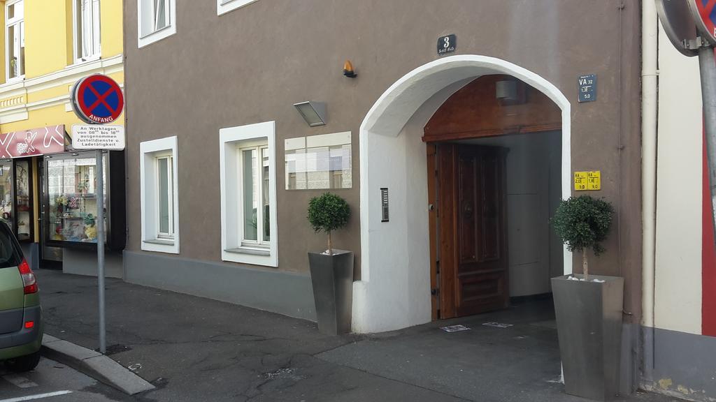 Apartment Enzinger ブルック・アン・デア・ムーア エクステリア 写真